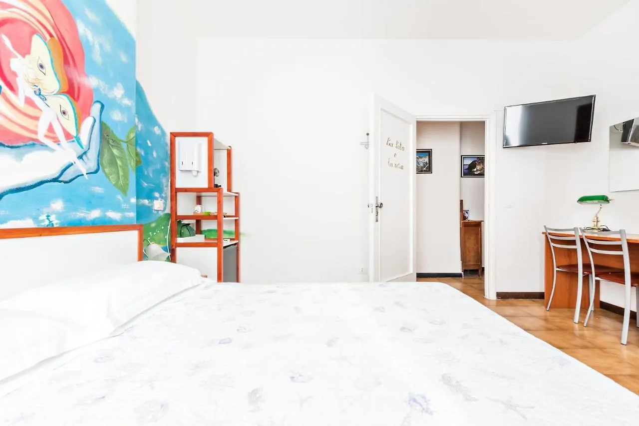 Lia Rooms 4 La Spezia Włochy
